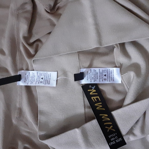 2 piece leisure jacket and leggings - Picture 5 of 6